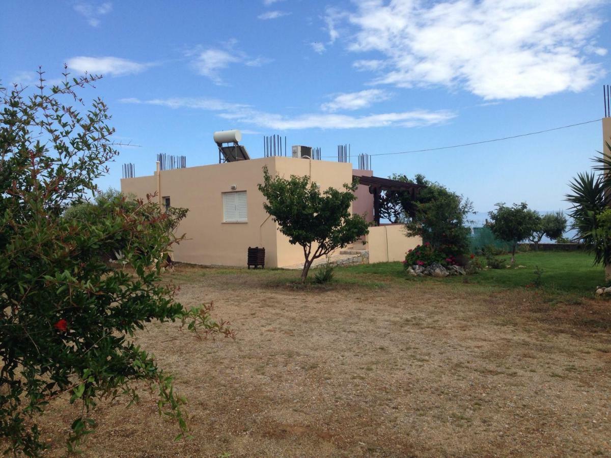 Kioni Villas 弗朗哥卡斯特隆 外观 照片
